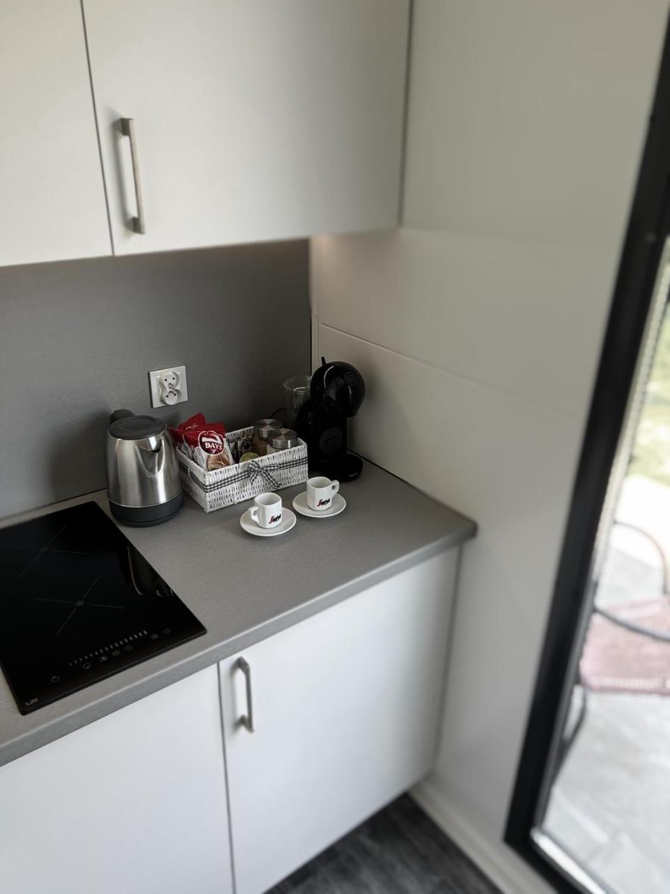Appartement Tiny House Mezi Sklepy à Kobylí Extérieur photo